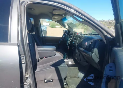 2003 Dodge Ram 2500 Slt/Laramie/St z USA, uszkodzony, nr VIN 3D7KU28683G725272